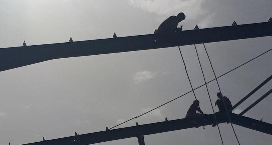 در حال اجرای سوله دست دوم دهانه 23